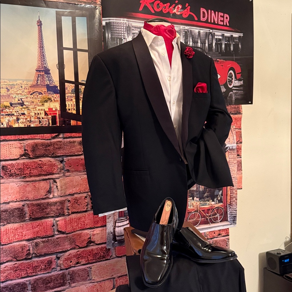 Istante Tuxedo Coat - Picture 10 of 17